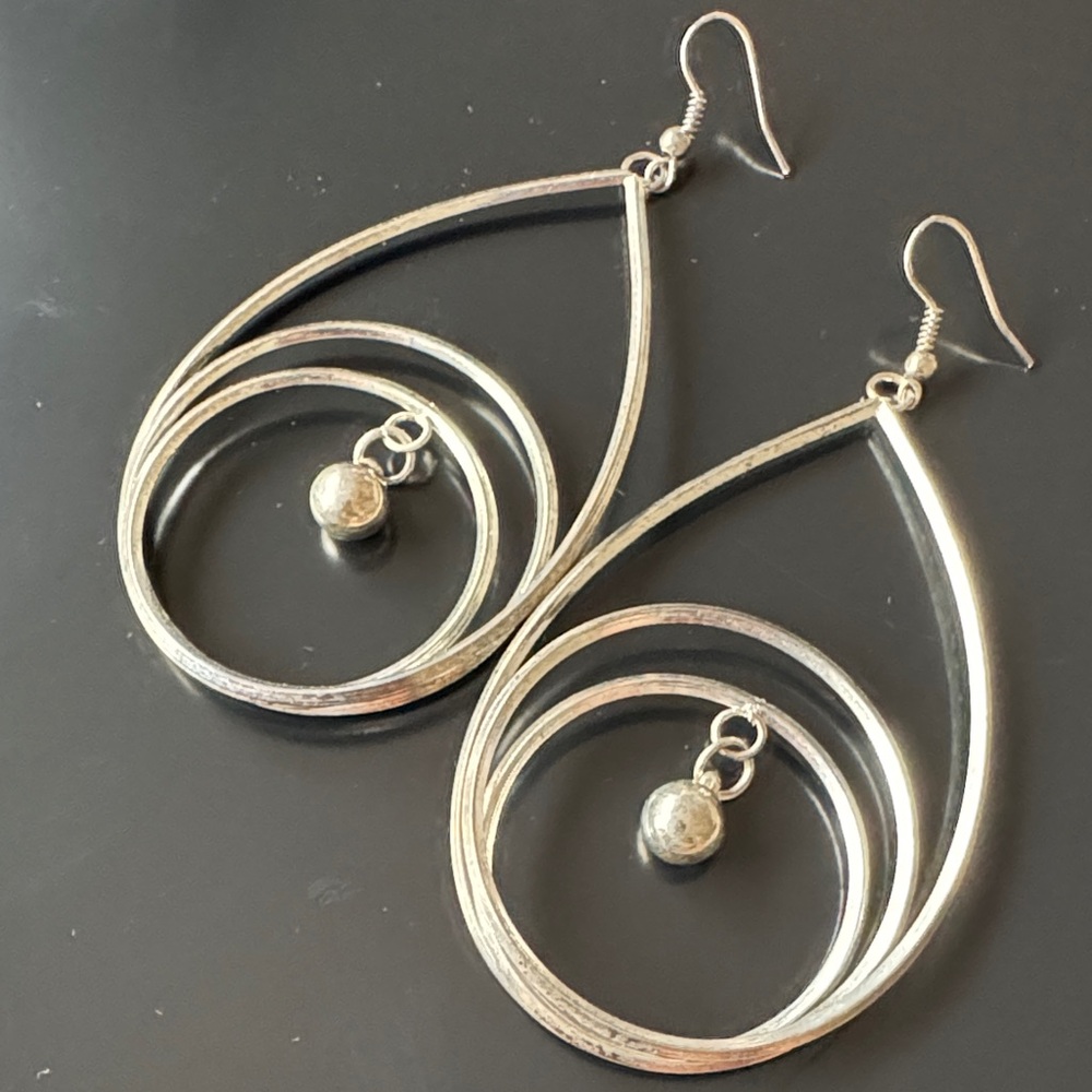 Elegant Silver Teardrop Earrings